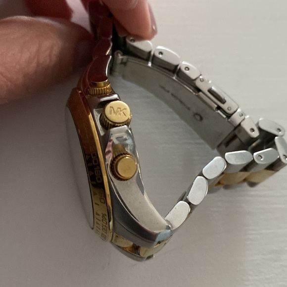 Michael Kors watch - Picture 4 of 4